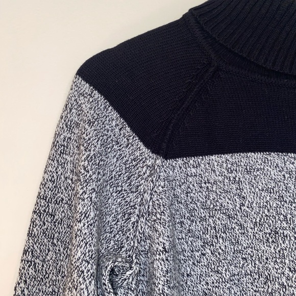Karen Scott Turtleneck Color Block Sweater Size M - Picture 2 of 3